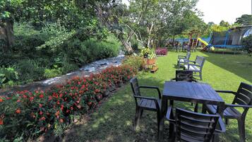 Children's play area - outdoor