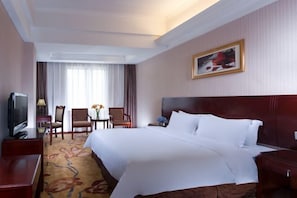Minibar, in-room safe, alarm clocks - Vienna Hotel (Shenzhen Bijiashan Yinhu subway station) (Shenzhen)