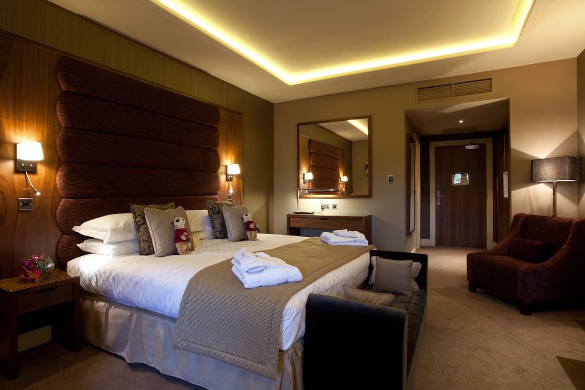 Habitación Club, 1 cama matrimonial | Ropa de cama de alta calidad y minibar