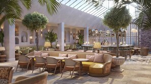 3 restaurantes; se sirven desayunos, comidas, cenas y brunch