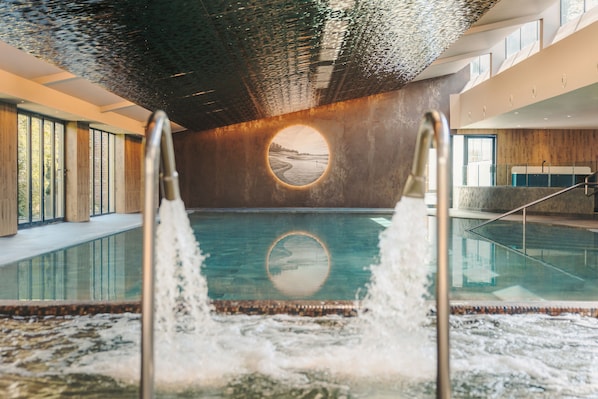 Indoor pool, outdoor pool, open 7:00 AM to 9:00 PM, free cabanas - Fairmont Cheshire The Mere (Opening July 2026) (Knutsford)