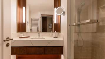 Premium bedding, pillow-top beds, minibar, in-room safe