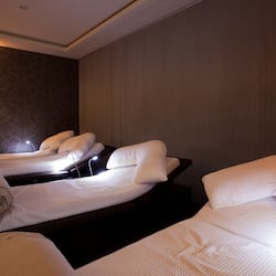 Sauna, Dampfbad, Körperbehandlungen, Aromatherapie, klassische Massagen