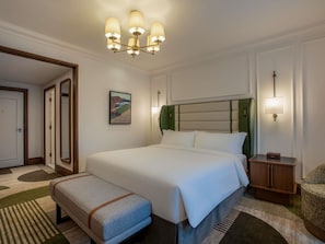 Premium bedding, pillowtop beds, minibar, in-room safe