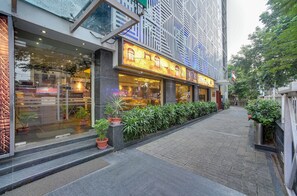 Exterior - Siamton Inn - A Cygnett Collection (Kolkata)