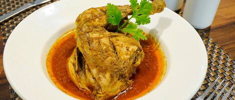Thức ăn và đồ uống