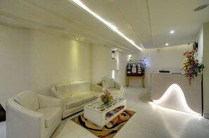 Lobby - Siamton Inn - A Cygnett Collection (Kolkata)