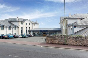 Exterior - Travelodge Torquay (Torquay)