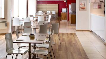 تناول الطعام