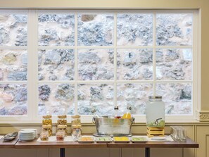 Daily continental breakfast for a fee -  Casa Senhoras Rainhas - Óbidos - by Unlock Hotels (Obidos)