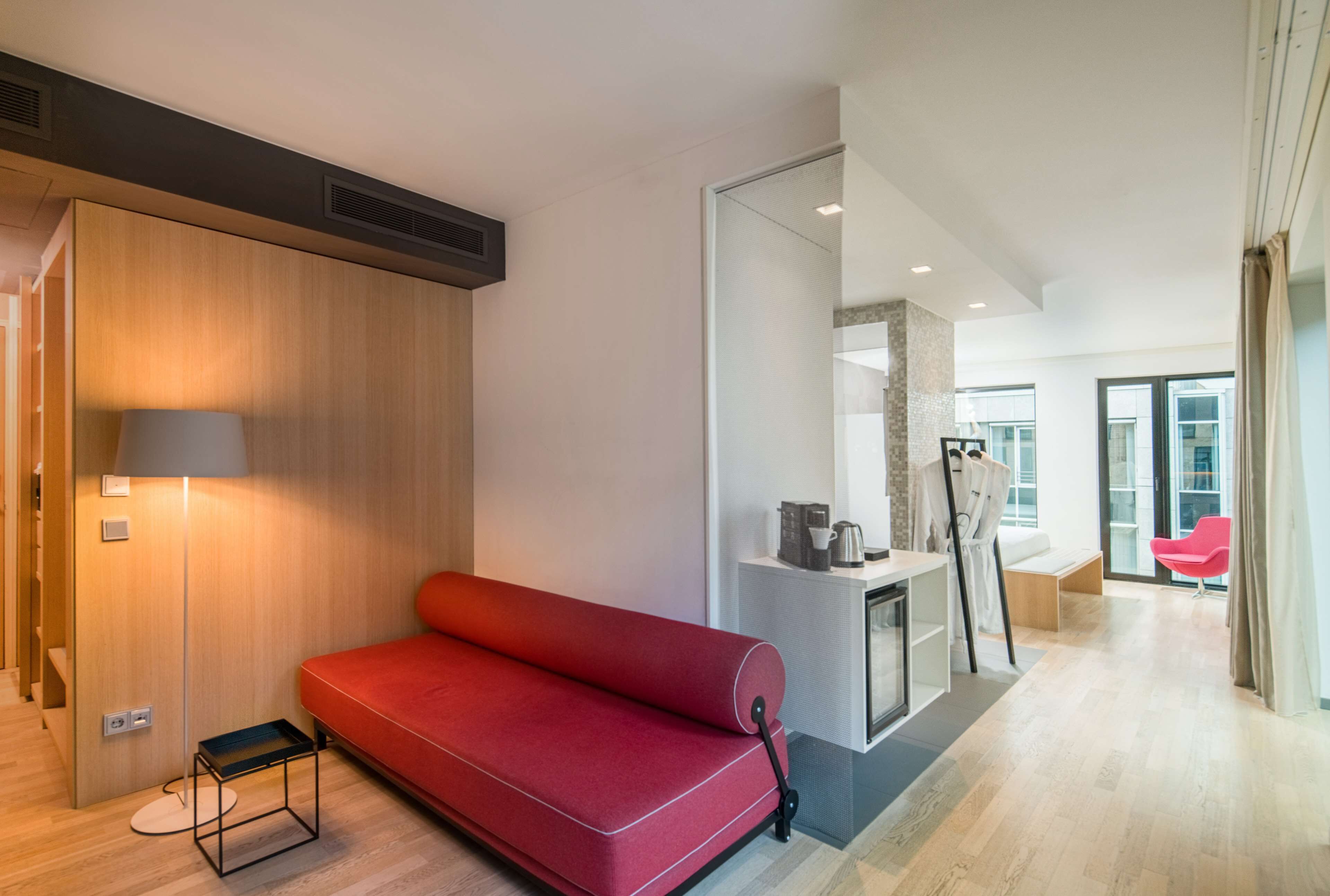 hypo-allergenic bedding, minibar, in-room safe, desk