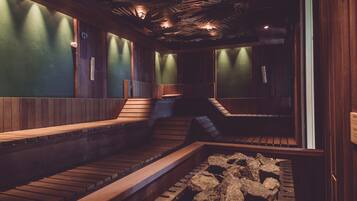 Couples treatment room(s), sauna, hot tub, steam room