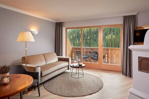 Premium suite, 1 slaapkamer, balkon | Luxe beddengoed, een kluis op de kamer, verduisterende gordijnen