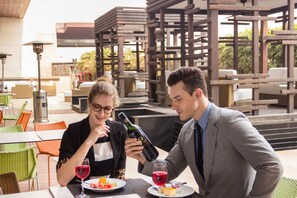 Breakfast served, local and international cuisine, alfresco dining 