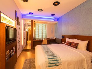 Memory foam beds, minibar, in-room safe, desk - ibis New Delhi Aerocity Hotel (New Delhi)