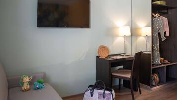In-room safe, desk, iron/ironing board, free cots/infant beds