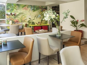 Daily buffet breakfast (EUR 10 per person)