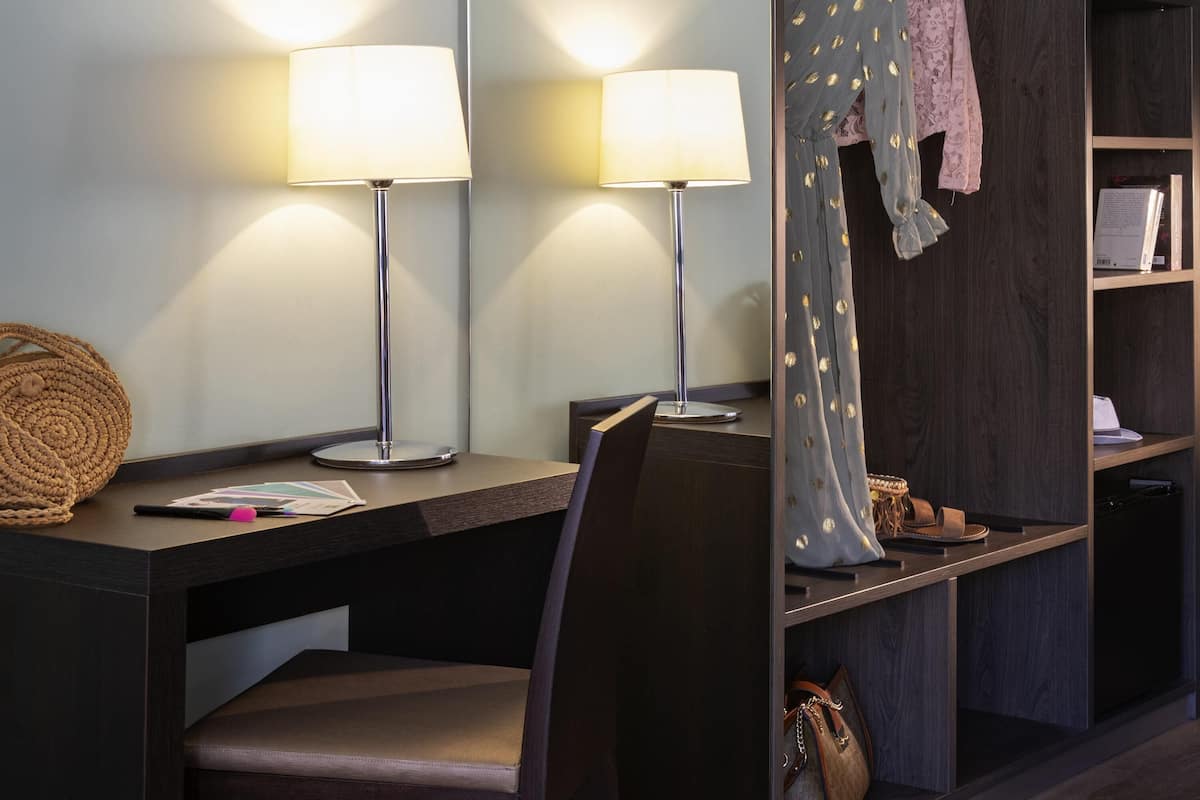 Chambre Double Standard, 1 lit double et 1 canapé-lit