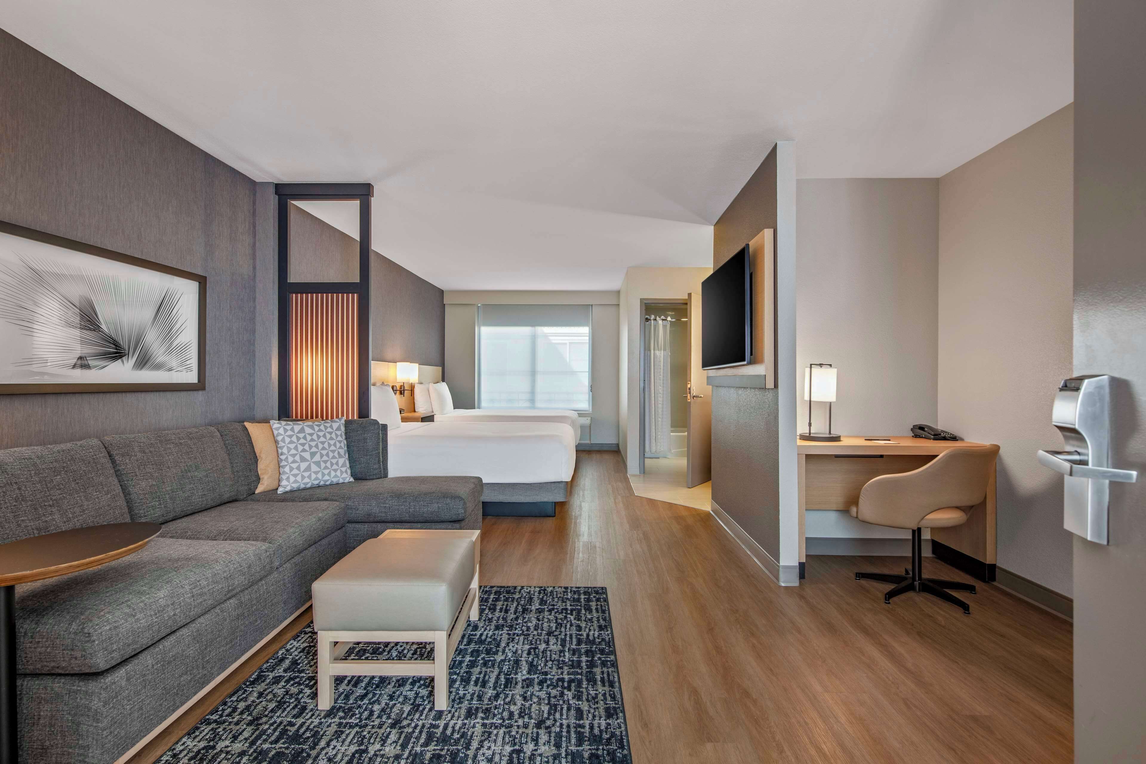 1 bedroom, hypo-allergenic bedding, pillow-top beds, in-room safe