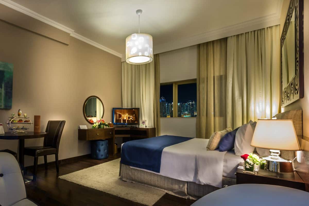 Caja de seguridad en la habitación, escritorio y insonorización