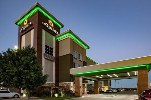 La Quinta Inn & Suites by Wyndham Tulsa - Catoosa Route 66