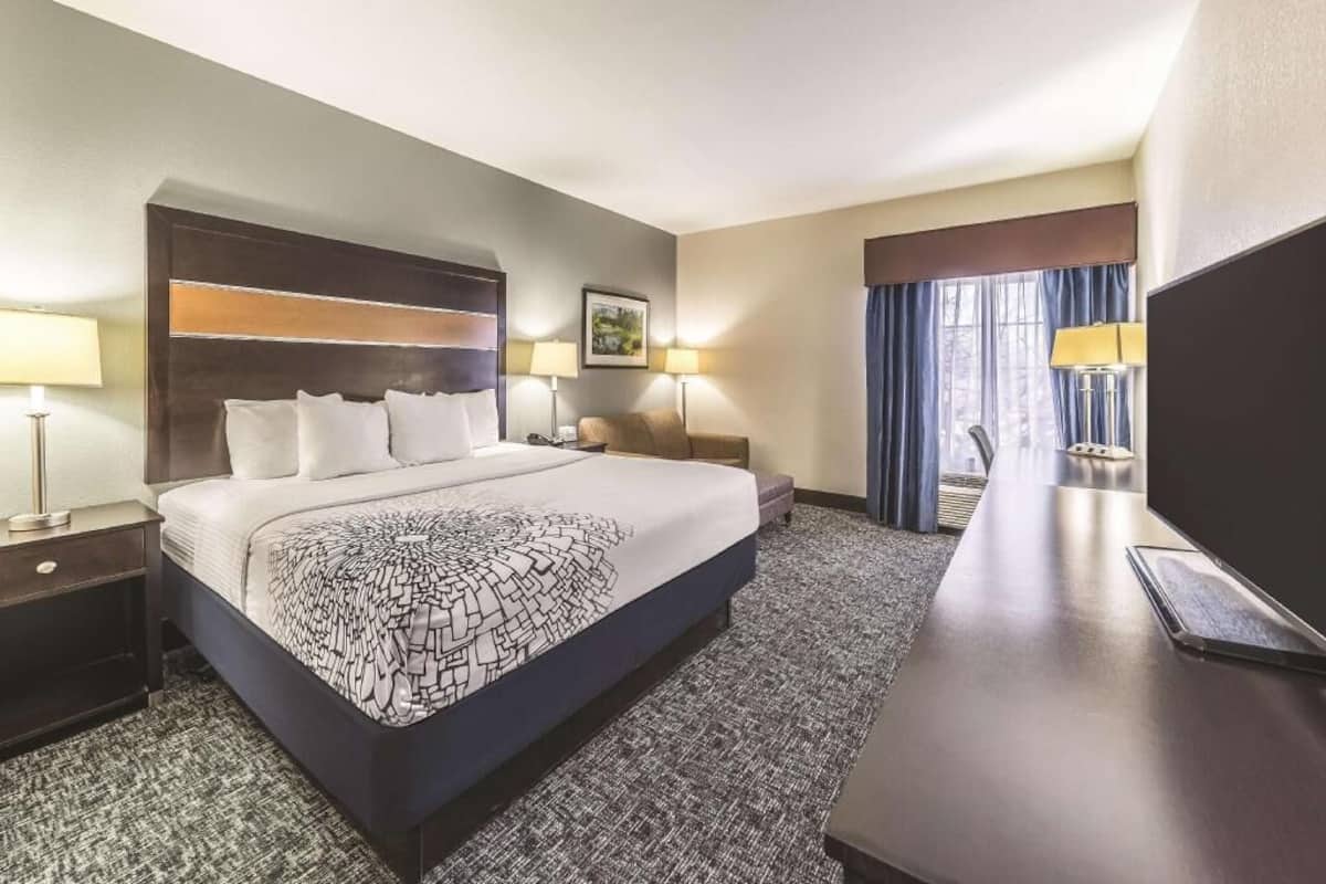 Premium bedding, pillowtop beds, desk, blackout drapes