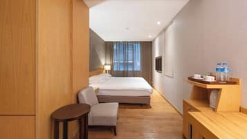 Chambre Double Deluxe | Articles gratuits dans le mini-bar, coffres-forts dans les chambres