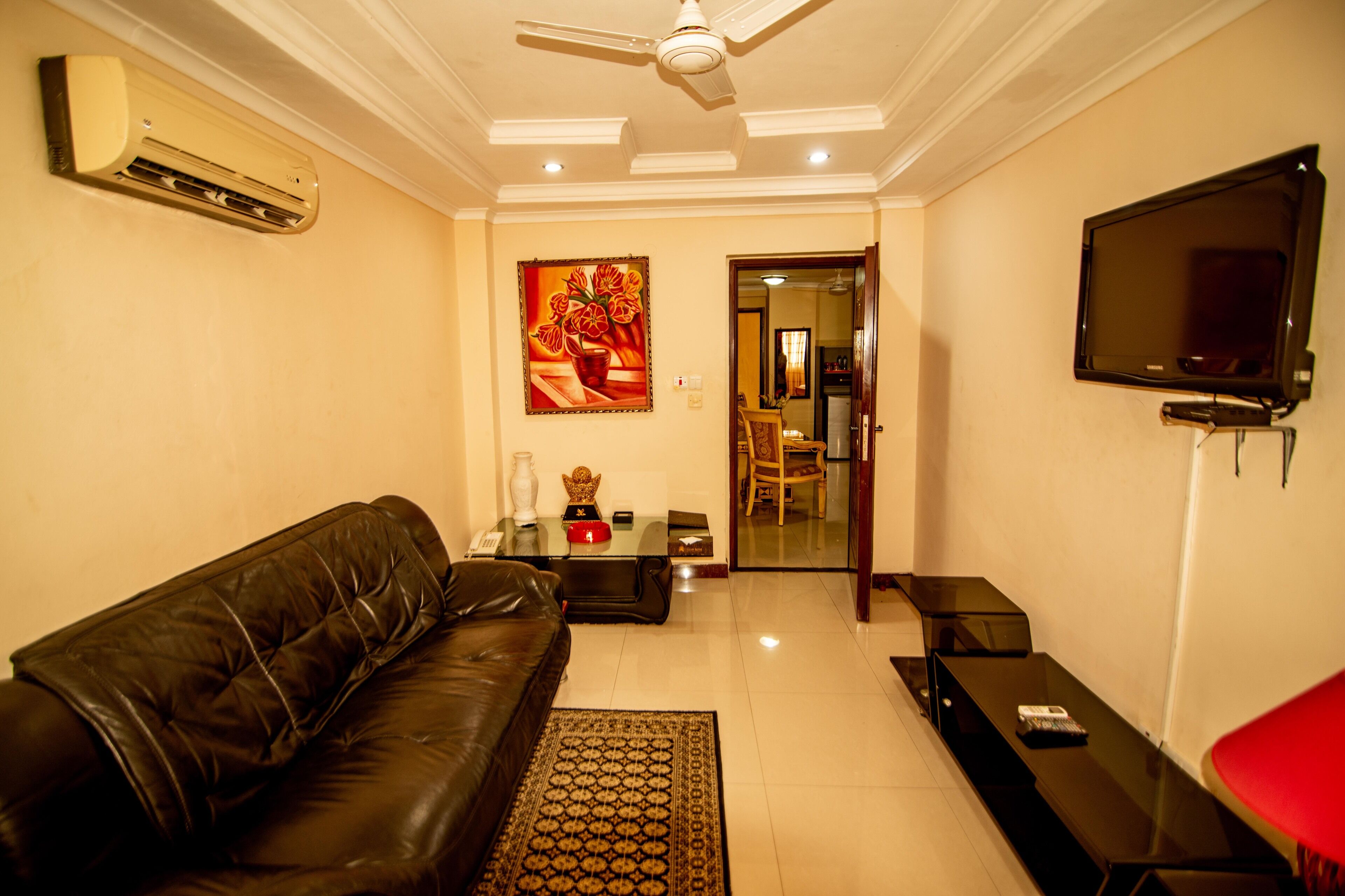 Honeymoon Apartment | Living area | LCD TV, pay movies