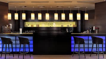 3 間酒吧/酒廊、池畔酒吧、海灘酒吧