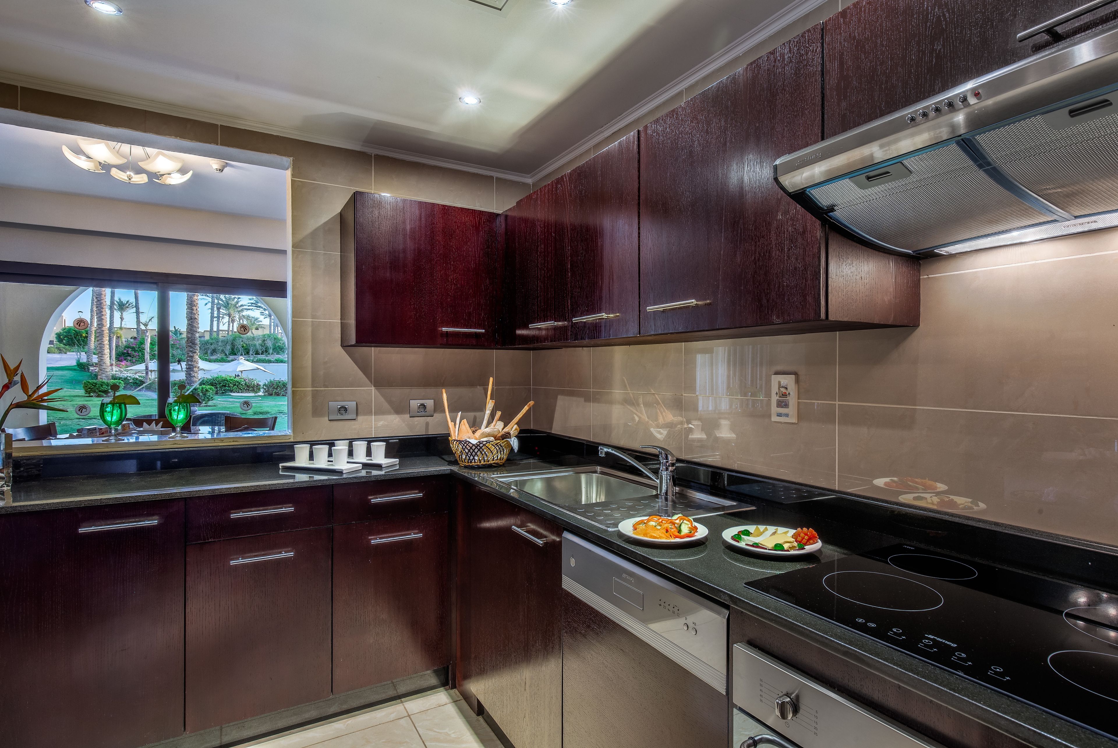 coffee/tea maker, electric kettle, eco-friendly cleaning products