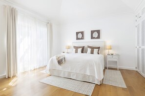 Tallelokero huoneessa, yksilöllisesti sisustettu