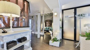 15-inch TV with satellite channels