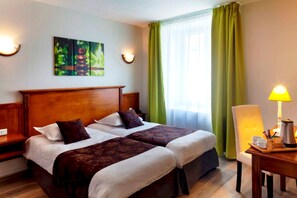 1 bedroom, desk, laptop workspace, free WiFi