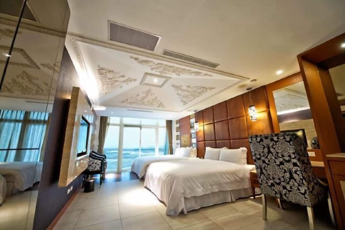 Desk, blackout drapes, rollaway beds, free WiFi