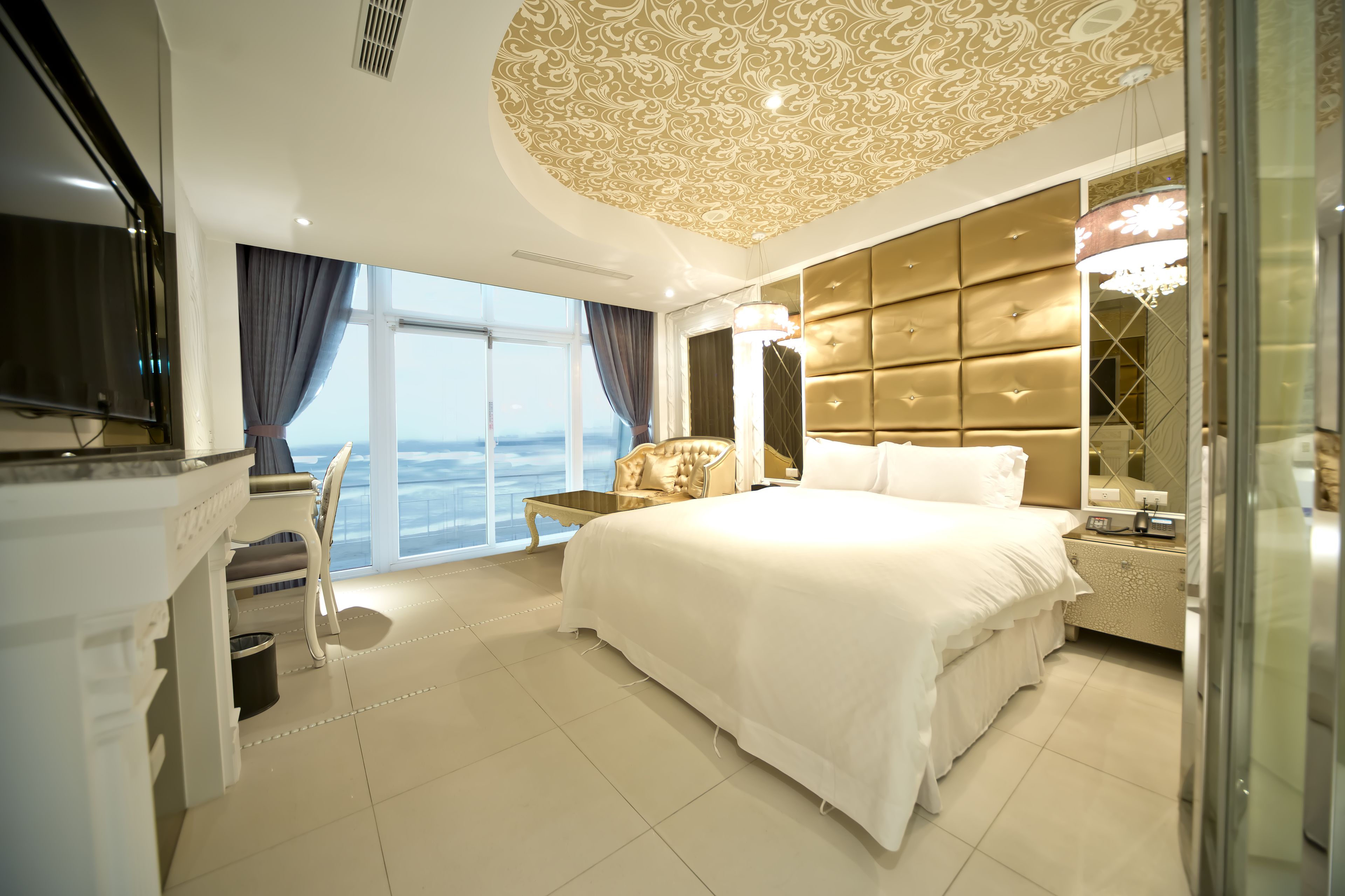 deluxe room, 1 king bed, beach view | desk, blackout curtains, rollaway beds, free wifi