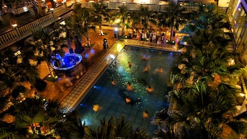 Piscine extérieure