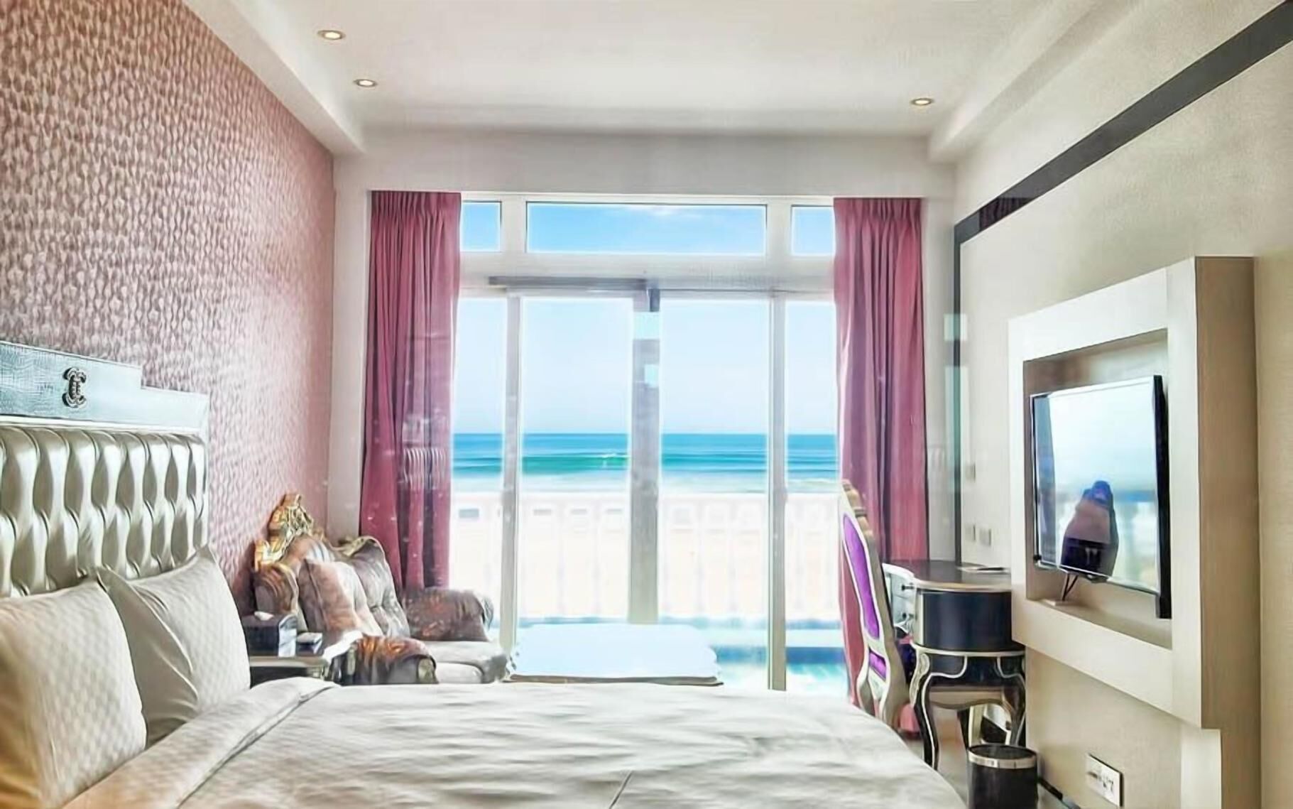 Desk, blackout drapes, rollaway beds, free WiFi