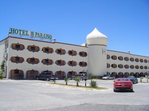 Front of property - Hotel Paraiso del Desierto (Puerto Penasco)
