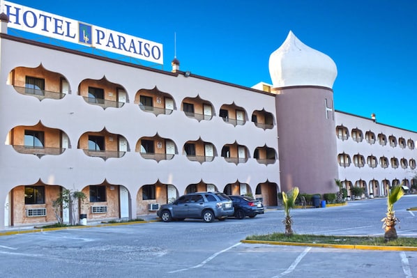 Building design - Hotel Paraiso del Desierto (Puerto Penasco)