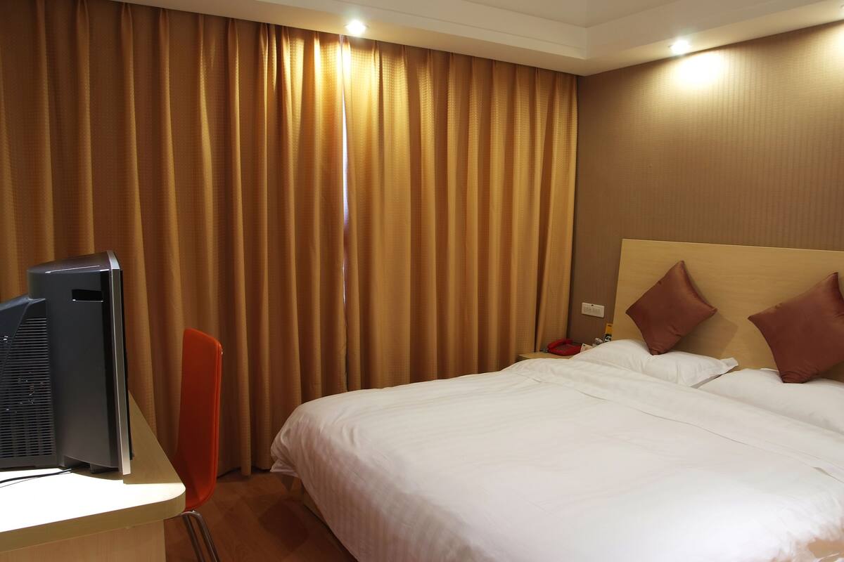 Chambre Affaires (Mainland Chinese Only)