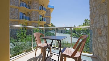 Standard Room | Balcony