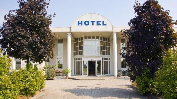 Front of property - Eurhotel (Fontevivo)