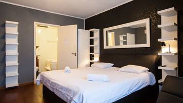 Minibar, desk, free WiFi, bed sheets