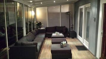 Lobby-Lounge