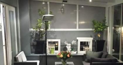 Alex Rooms