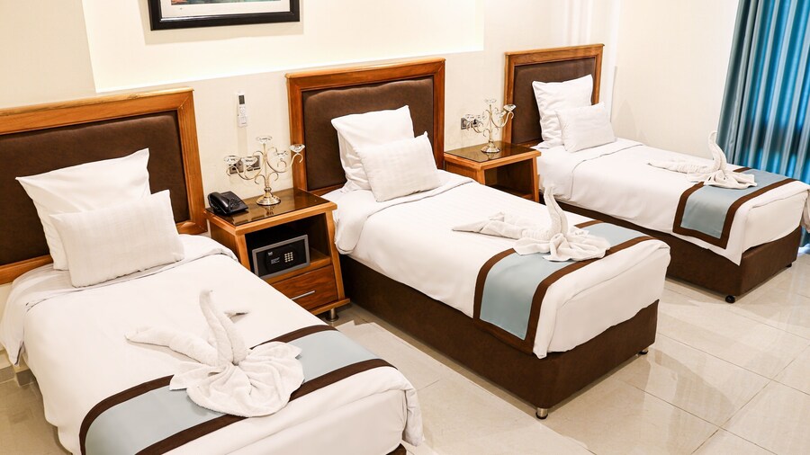 Raed Hotel Suites
