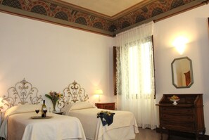 1 bedroom, premium bedding, Select Comfort beds, in-room safe