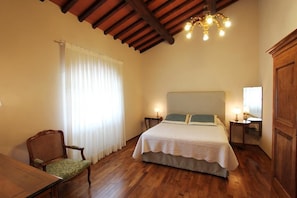 1 bedroom, premium bedding, Select Comfort beds, in-room safe