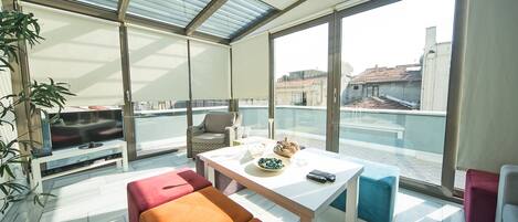 Exclusive Penthouse, 1 Bedroom | Living area | 80-cm LCD TV with satellite channels, TV, DVD player