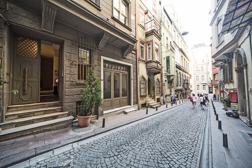 Galata Tower VIP Apartment Suites